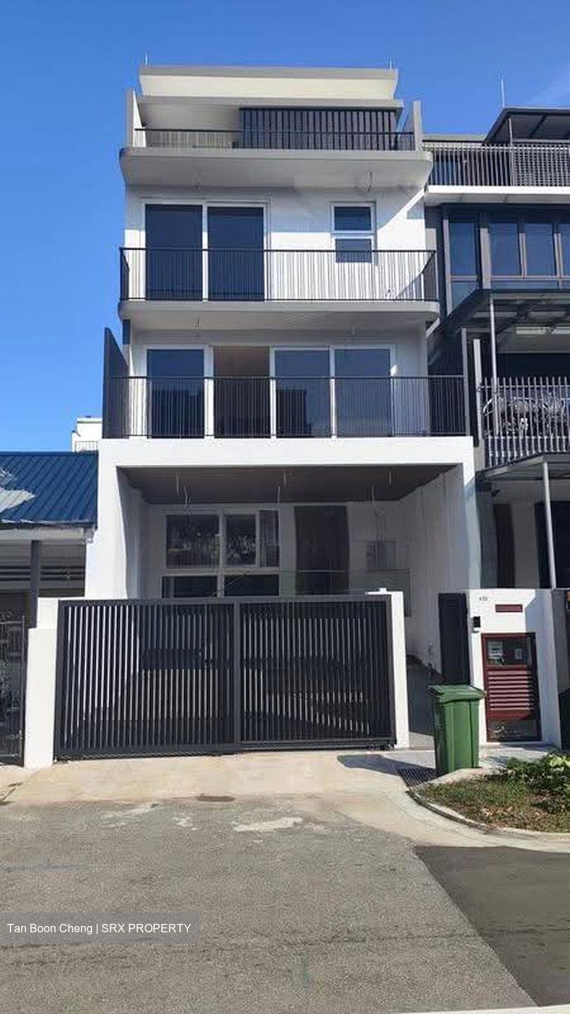Opera Estate (D15), Terrace #634943241